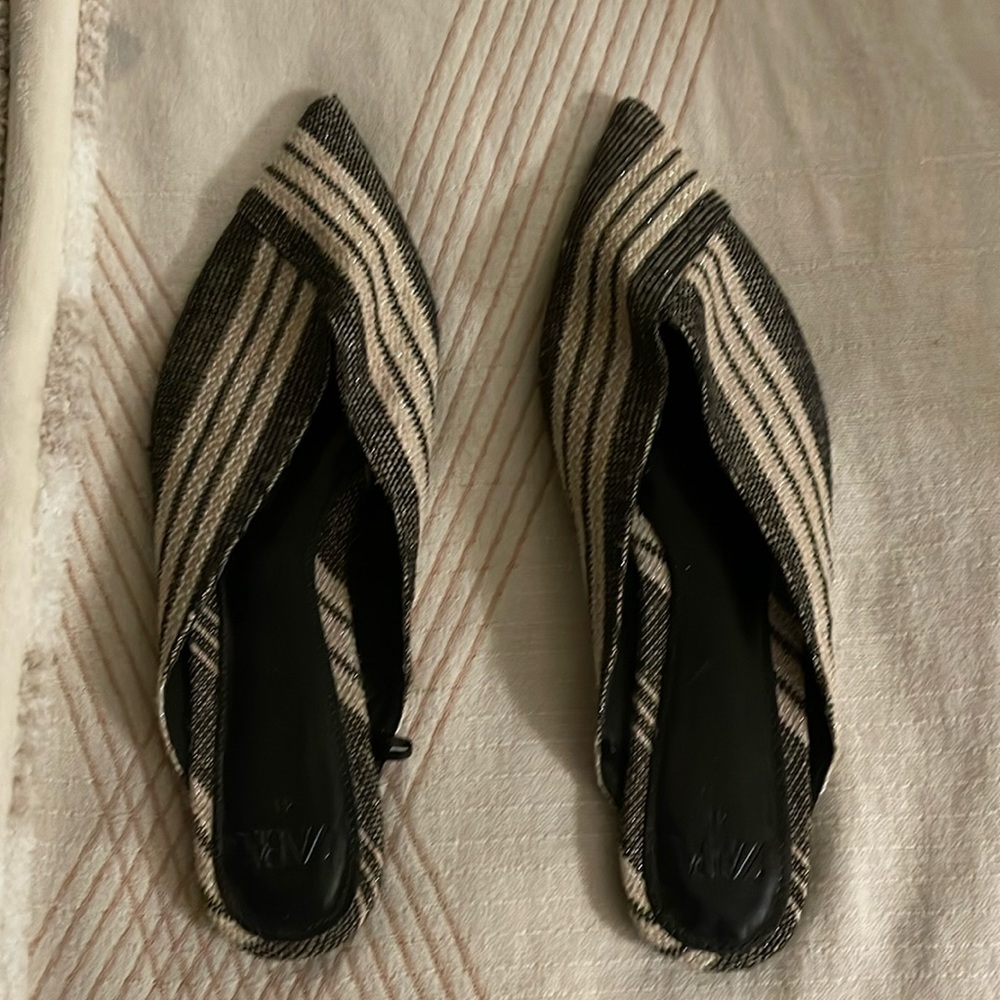 Zara Black and Cream Striped Flats